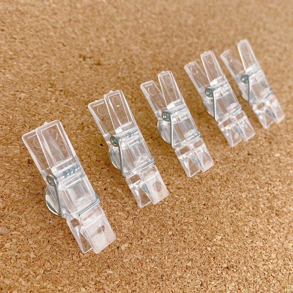 20pcs Clip-Shaped Thumb Tacks