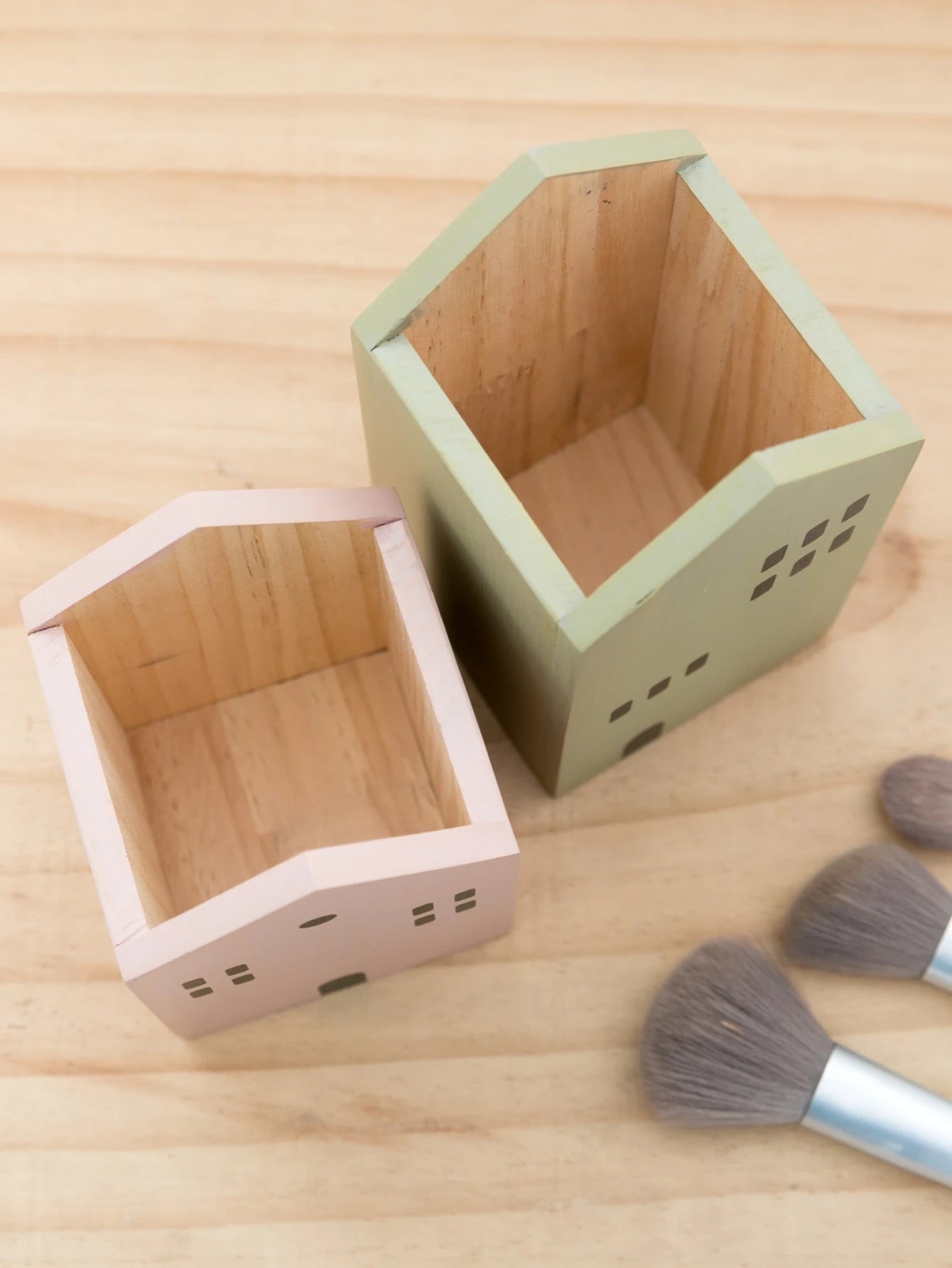 Wooden Pen Holder – Desk Organizer for Stationery & Makeup