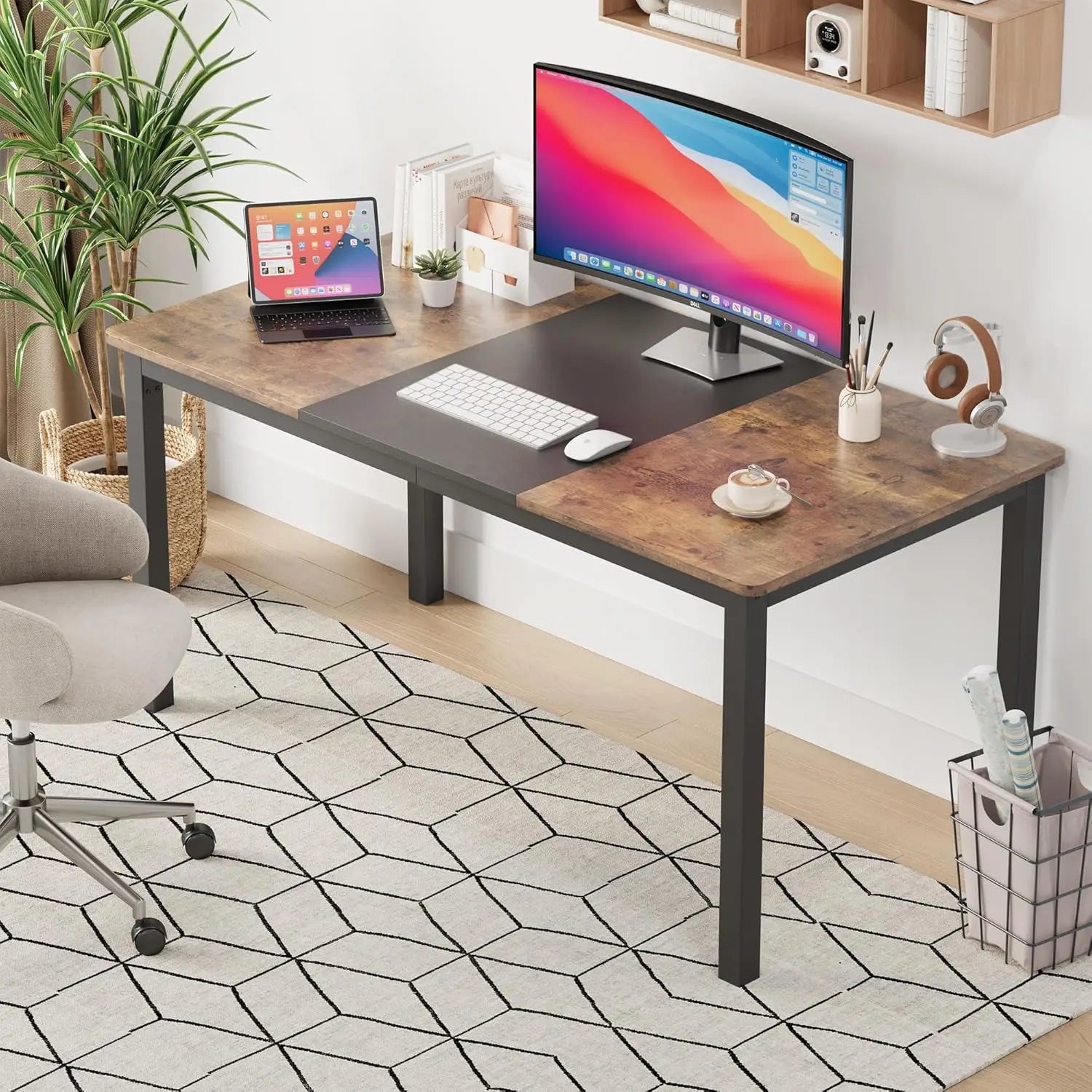 Black Metal Frame Computer & Writing Desk
