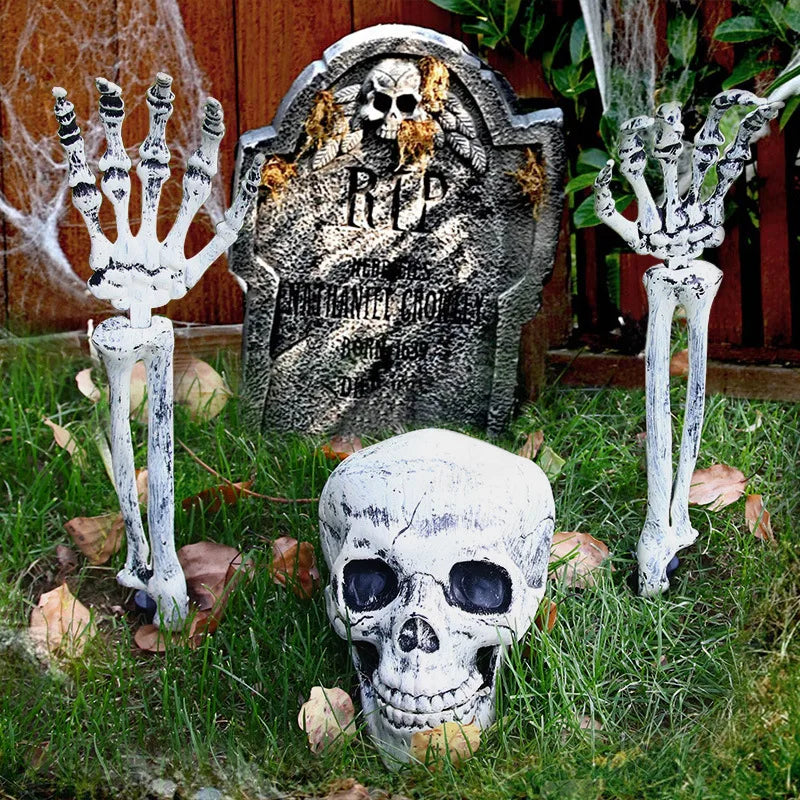 Realistic Skeleton Stakes – Skull